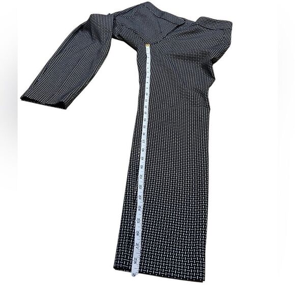 Express Columnist Mid Rise Ankle Pant Black and White Geometric Size 8 - Picture 15 of 15